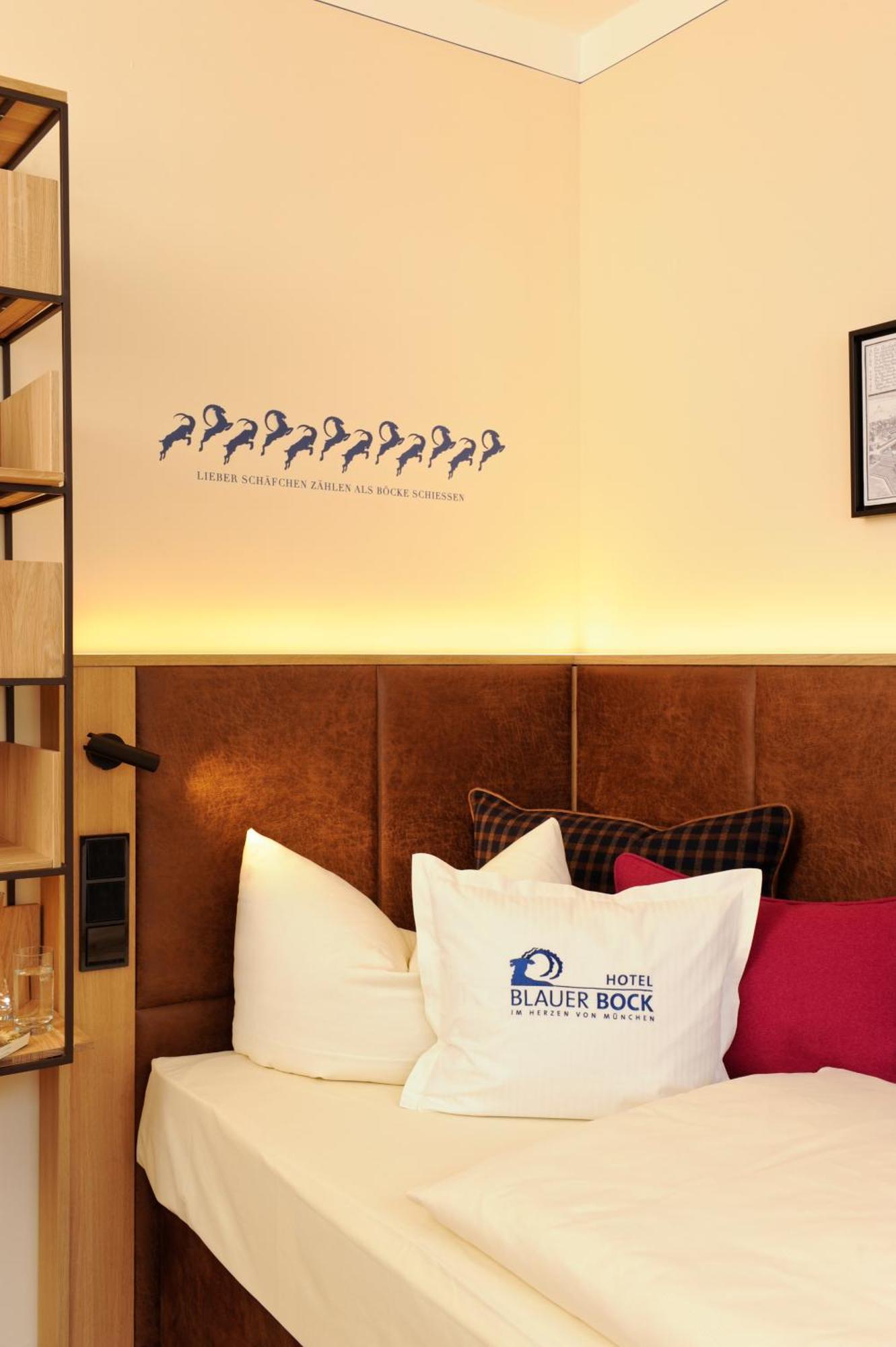 Hotel Blauer Bock Мюнхен Стая снимка